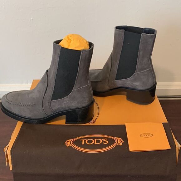 Tod’s trochetto suede leather boot size EU 35,5 or US 5,5 new - Picture 1 of 10